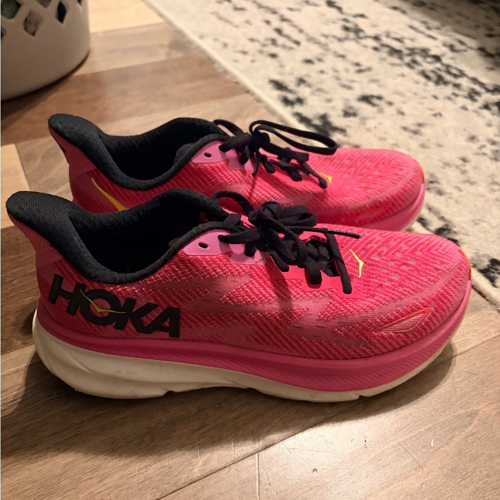 HOKA Clifton